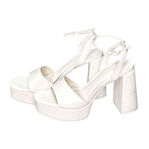 Tacones Stradivarius Blanco- 39