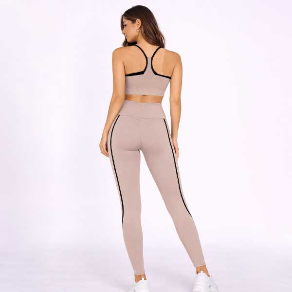 Conjunto Deportivo Jessica Sinpson Beige y Negro- S